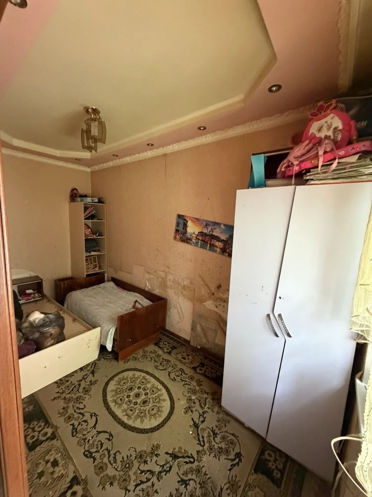 Продаю часть домика с гаражом 42м2 + гараж
