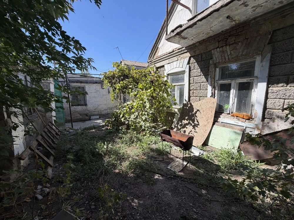 Продаю часть домика с гаражом 42м2 + гараж