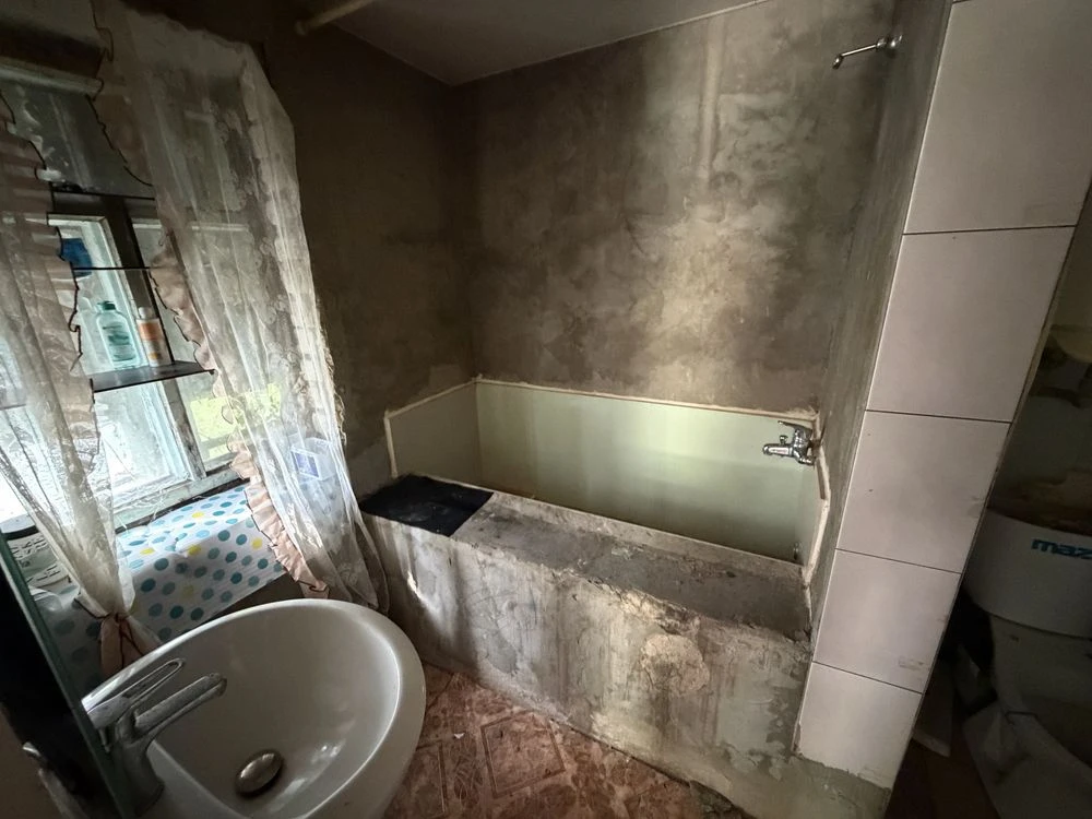Продаю часть домика с гаражом 42м2 + гараж