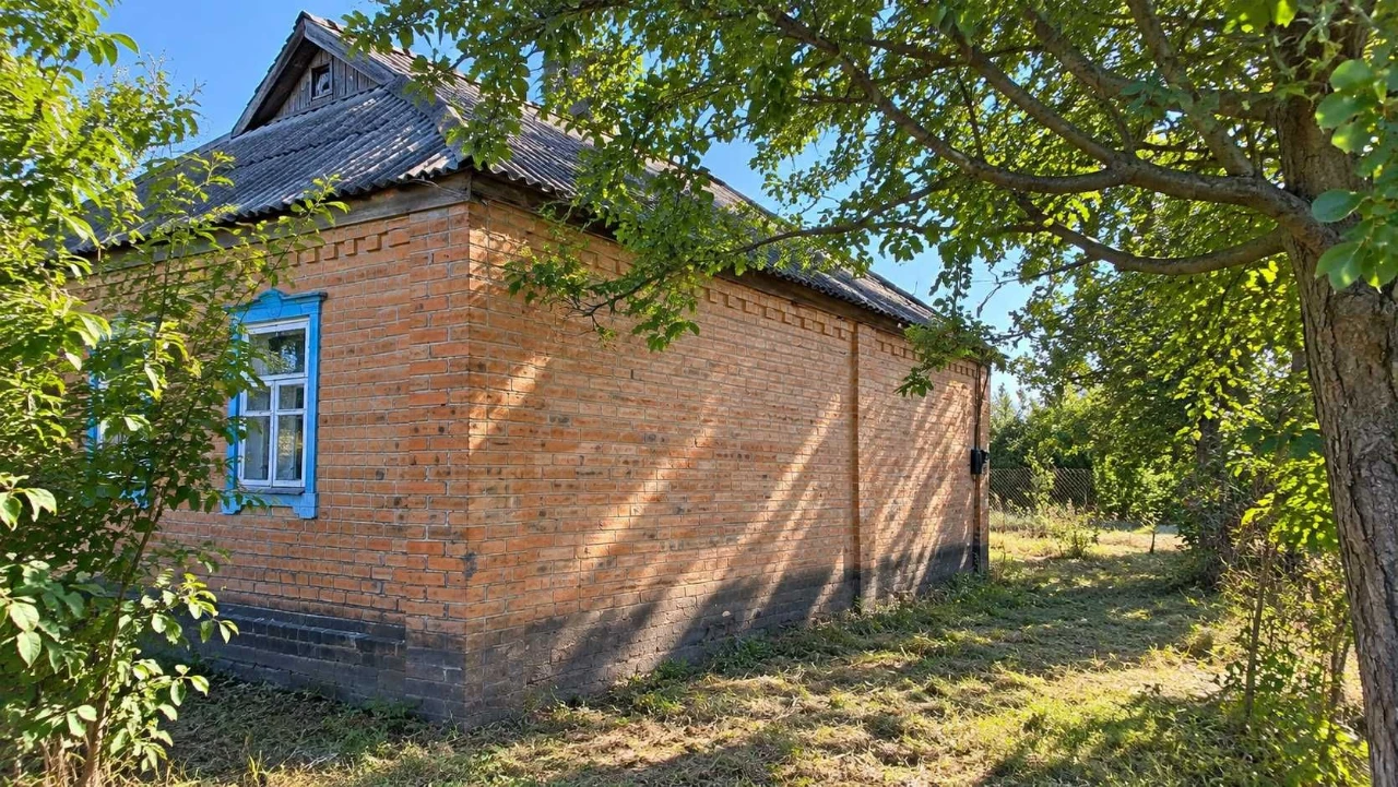 Residential Condition! Separate House! 25 Acres, Privatized.