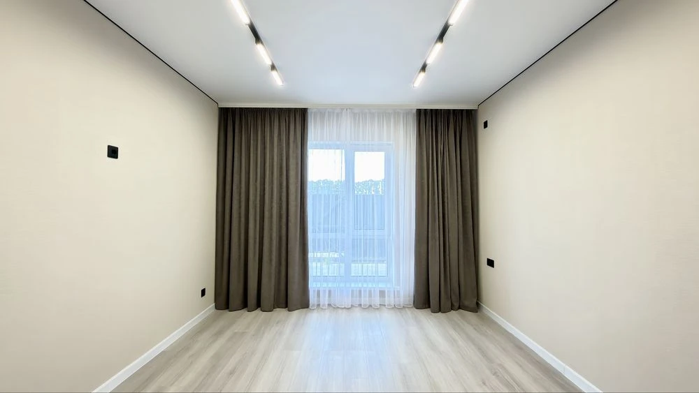 House with finished renovation, 3 rooms. No commission. Good offer.