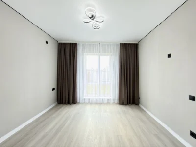 House with finished renovation, 3 rooms. No commission. Good offer.