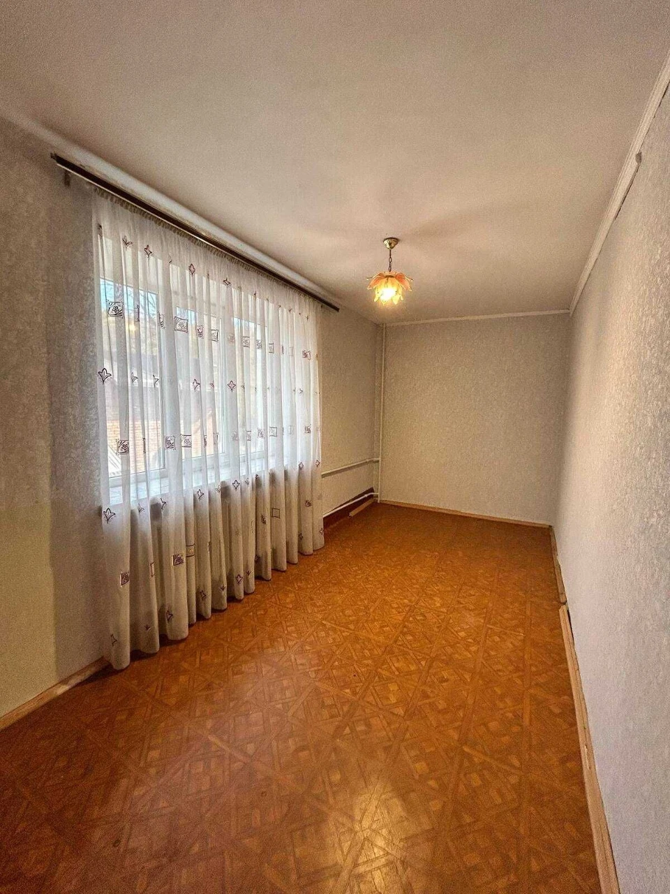 For Sale: 2-Bedroom Apartment in the Center, Kam'yantska Street, p