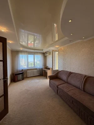 Buy a beautiful and bright apartment in the central district on street.