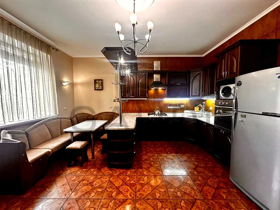 Apartment. Igor Bezhaia Street, Mykolaiv