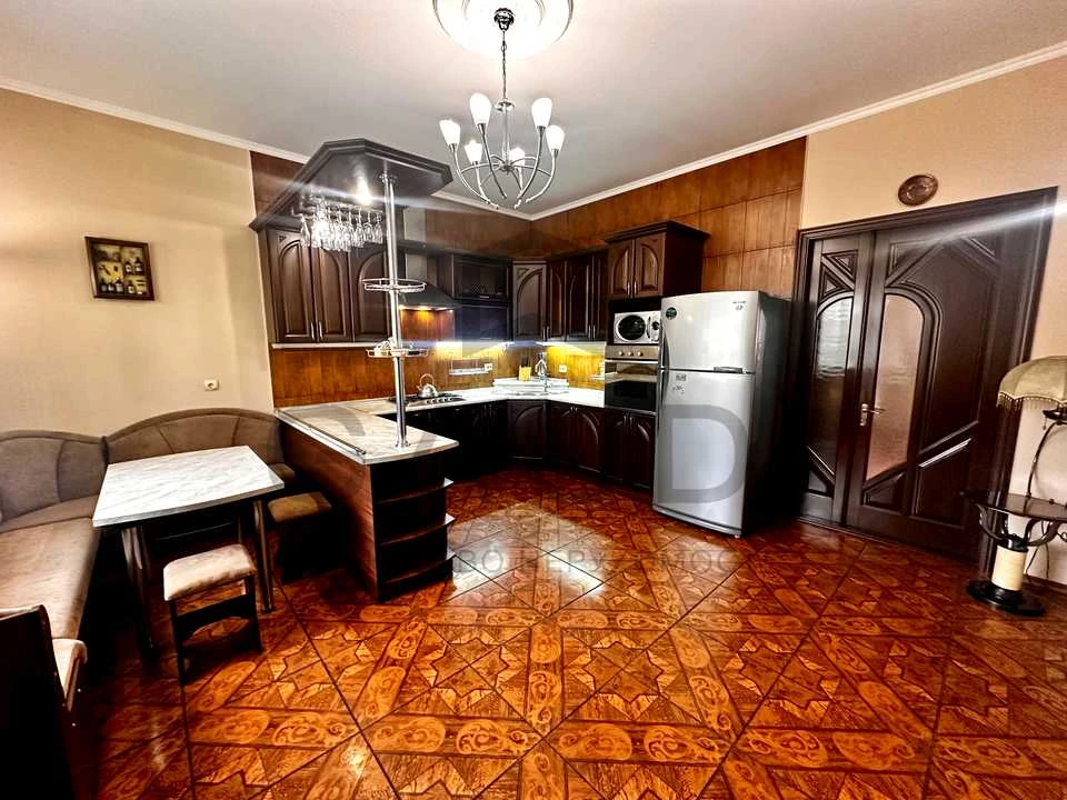 Apartment. Igor Bezhaia Street, Mykolaiv