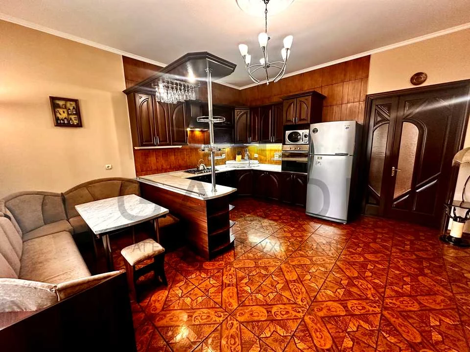 Apartment. Igor Bezhaia Street, Mykolaiv