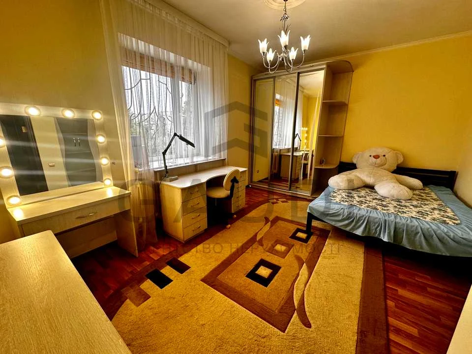 Apartment. Igor Bezhaia Street, Mykolaiv