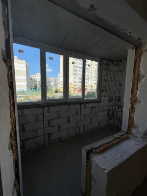 Продается 2-комнатная квартира без ремонта в Липинского 4
