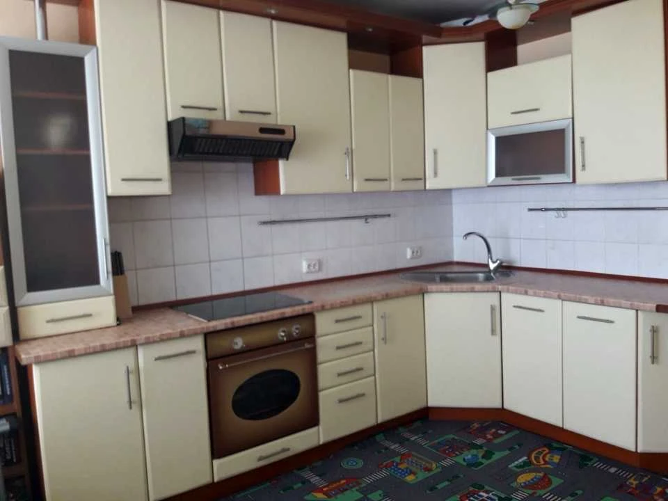 Apartment. Kyiv, Yuri Литвинського Street.