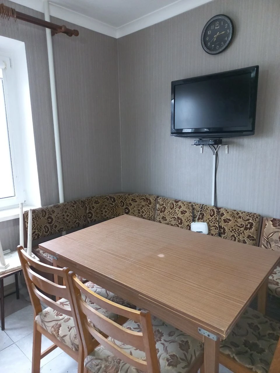 Apartment for Rent: 1-Bedroom Apartment, Vladimir Mayakovskogo Street
