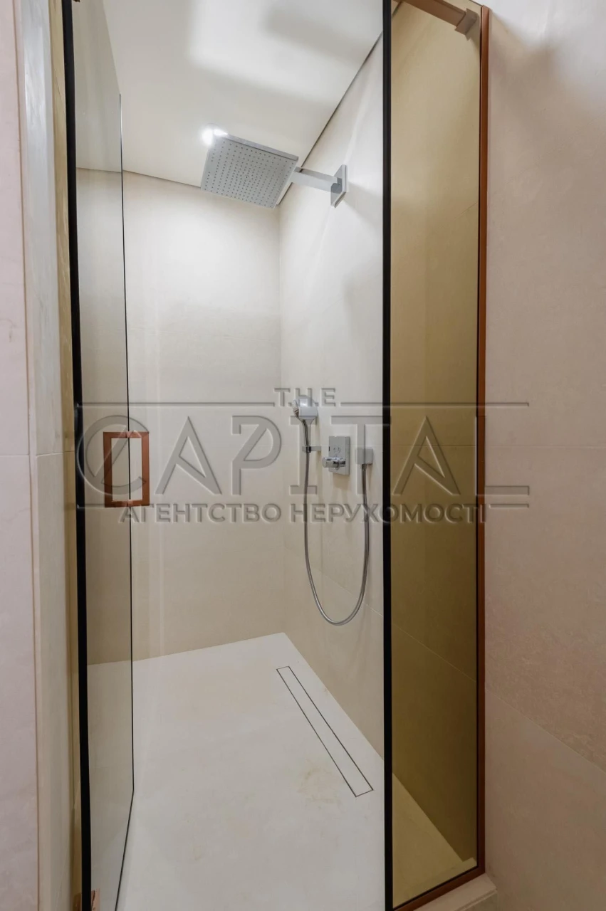 Продажа просторной квартиры на двух уровнях, 184 м2, ЖК "Володимирський" с парком
