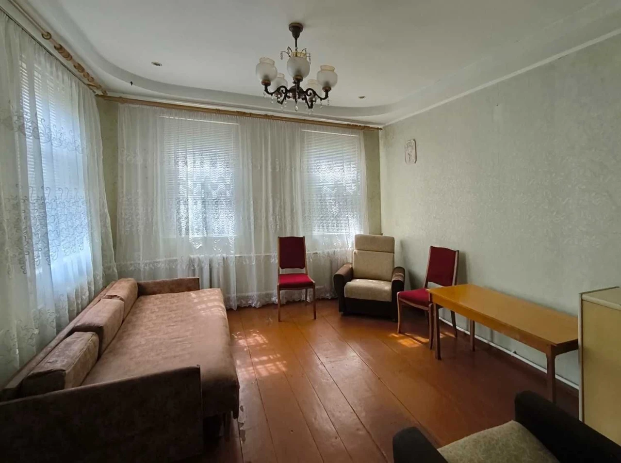 Продаж  будинку і земельної ділянки в районі *к-тр МИР*