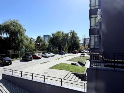 Apartment. Ivano-Frankivsk, Priozerna st.