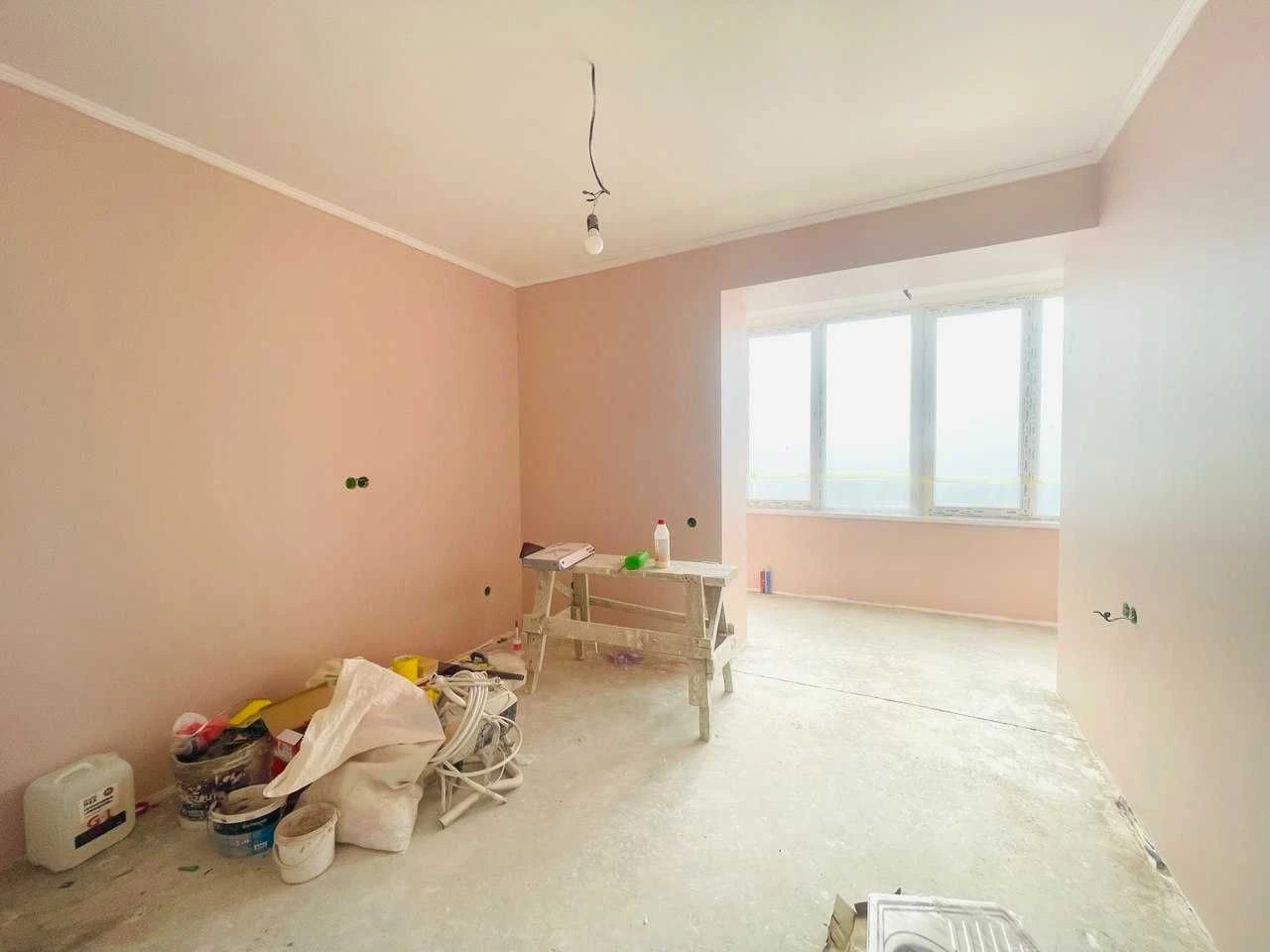 Продам 2км. смарт квартиру з частковим ремонтом