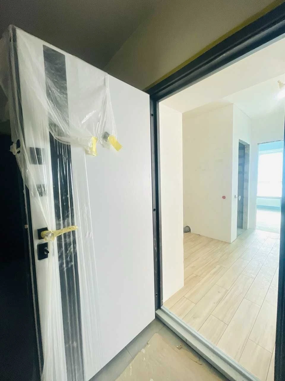 Продам 2км. смарт квартиру з частковим ремонтом