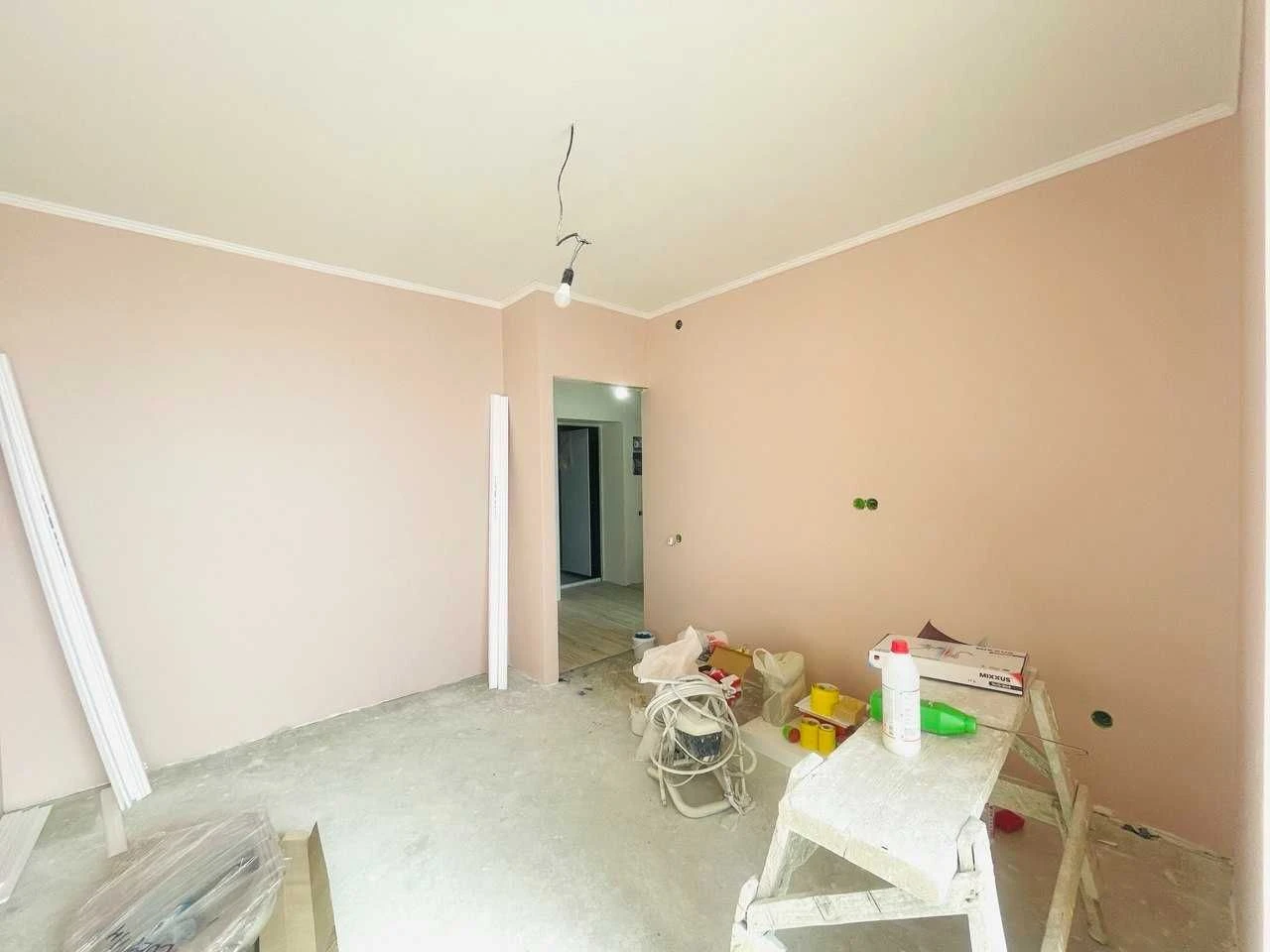 Продам 2км. смарт квартиру з частковим ремонтом