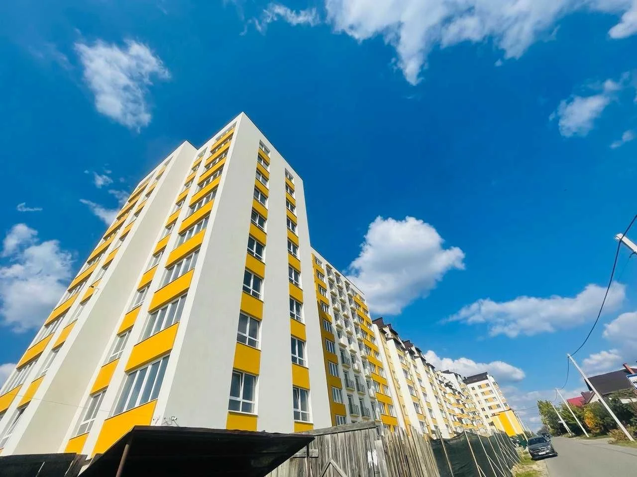 Продам 2км. смарт квартиру з частковим ремонтом
