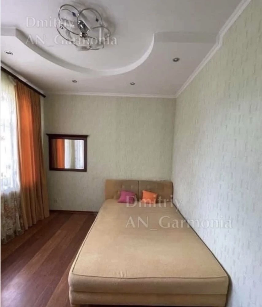 Center 1-bedroom Apartment with Autonomous Heating $40,000