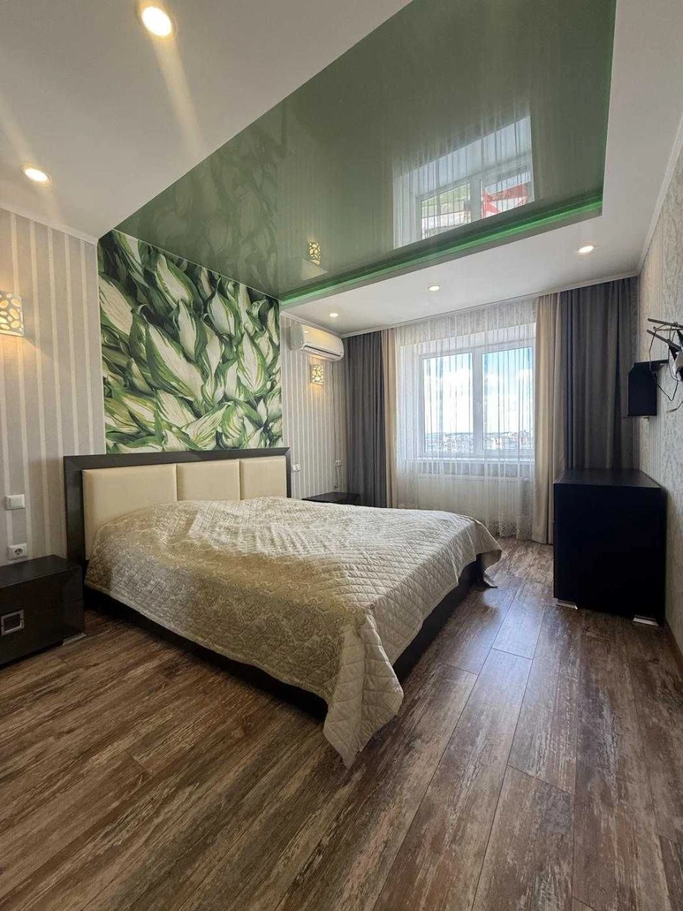 Sale of a 2-bedroom apartment in a new building