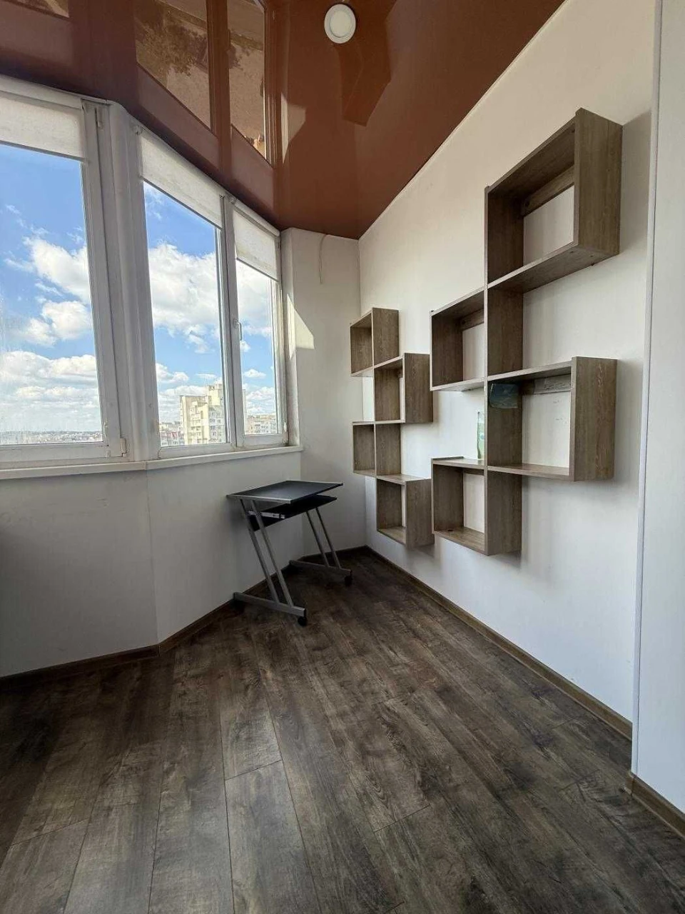Sale of a 2-bedroom apartment in a new building