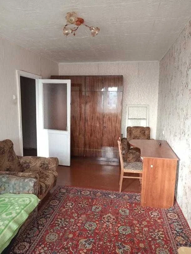 Продам дешеву квартиру з однією кімнатою біля Роста на Одеській