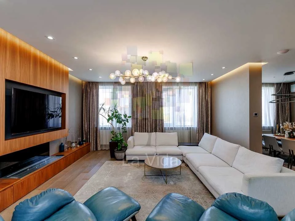 Apartment. Саксаганського St.