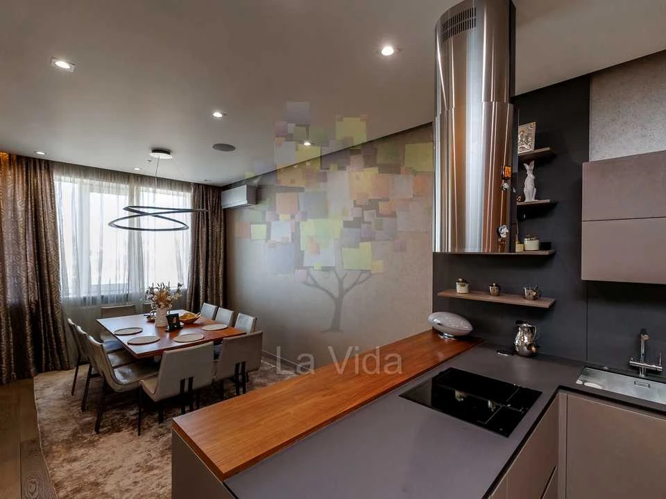 Apartment. Саксаганського St.