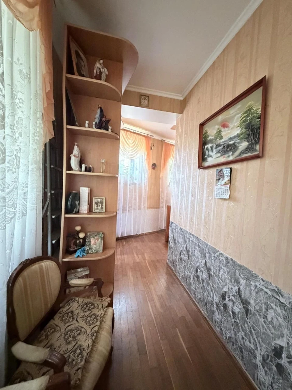 Продается двухэтажный дом по адресу: улица Чубаевская, 5,5 соток.