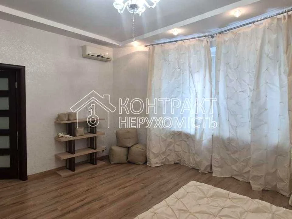 Apartment. Slavskaya Parhala Street, Kharkiv