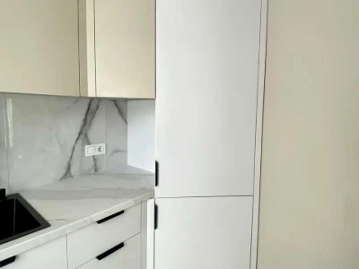 Apartment. Ivano-Frankivsk, Priorezna st.