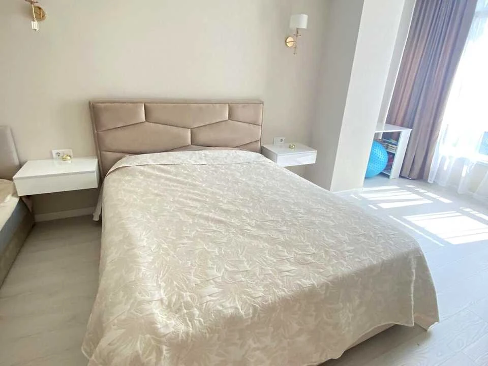Apartment. Ivano-Frankivsk, Priorezna st.