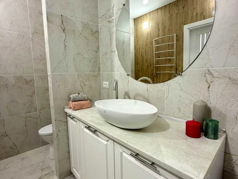 Apartment. Lisonyrynyvec Street, Hmelnіchnіk