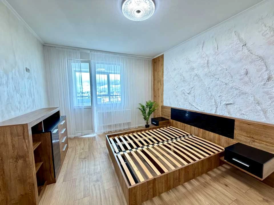 Apartment. Lisonyrynyvec Street, Hmelnіchnіk