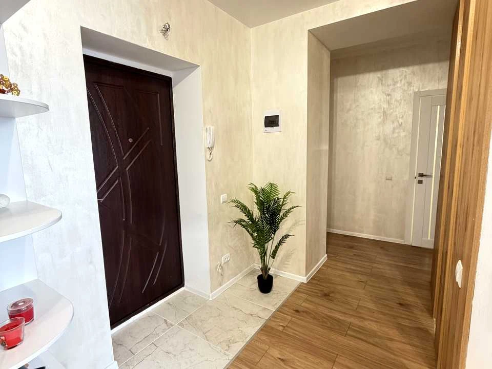 Apartment. Lisonyrynyvec Street, Hmelnіchnіk