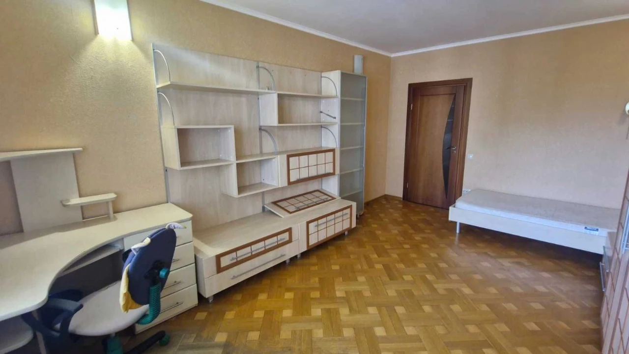 Продаж 3к новобудови.Виставка
