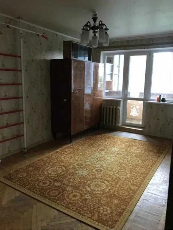 2-bedroom apartment for sale near the metro on Pavlov Pole