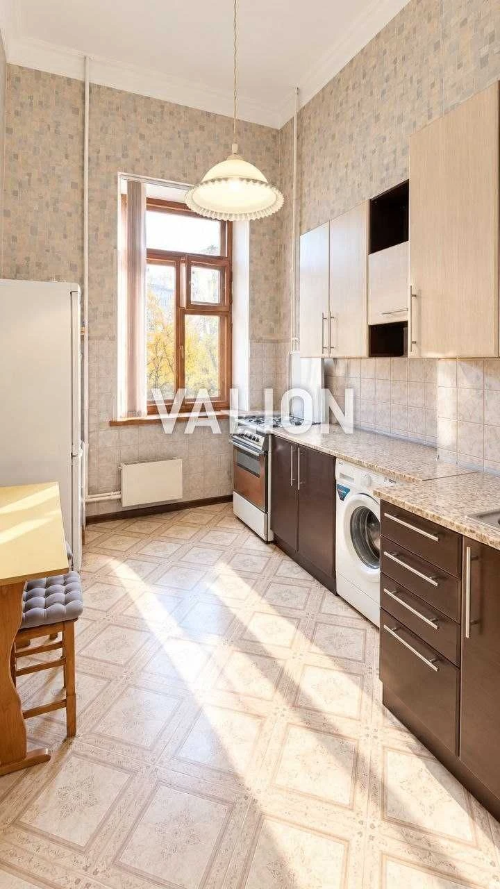 Продаж 1кімнатної квартири по вул. Пирогова, 4/26 Шевченківс