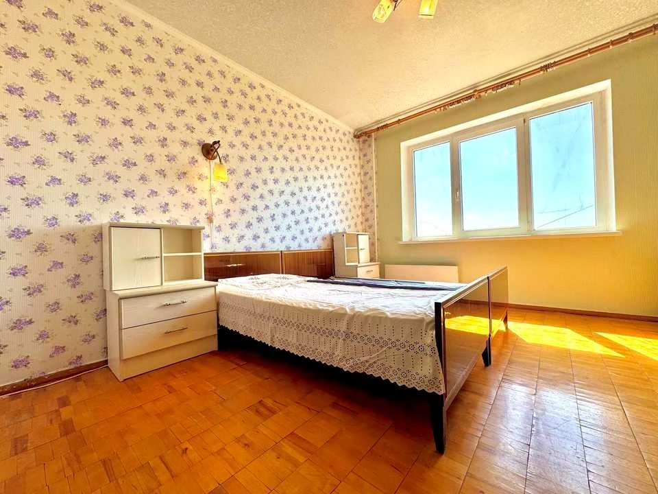 Apartment. Mykoly Zakhrevs'kyi Street, Kyiv