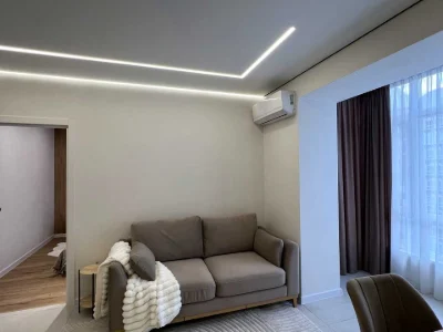 Apartment. Ivano-Frankivsk, Vysochna St.
