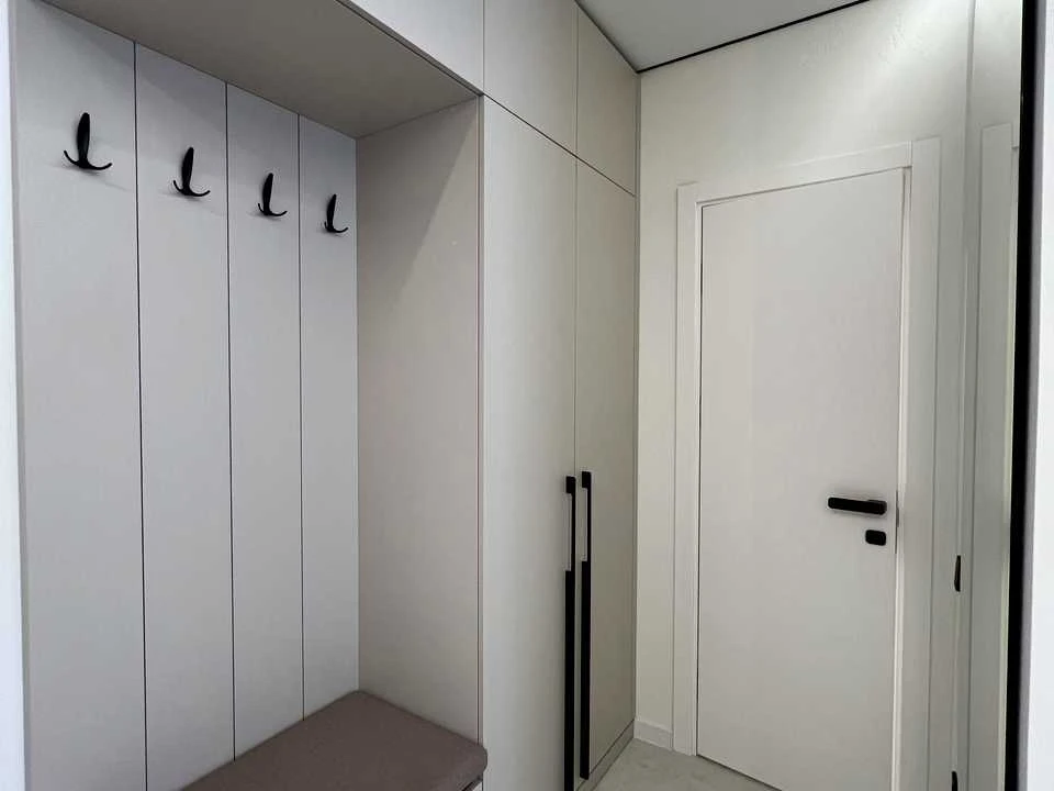 Apartment. Ivano-Frankivsk, Vysochna St.