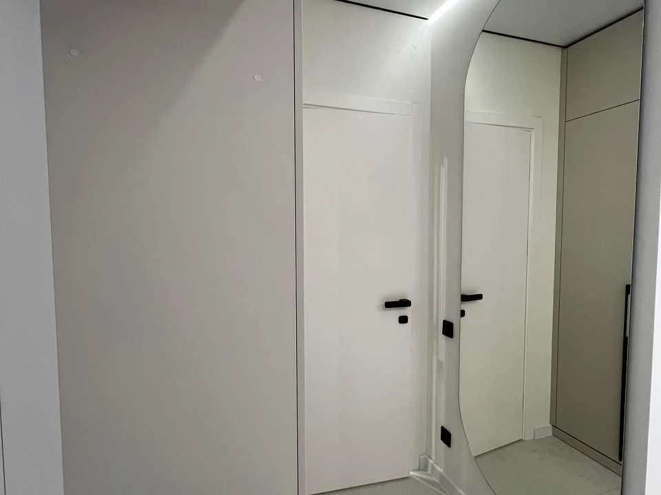 Apartment. Ivano-Frankivsk, Vysochna St.