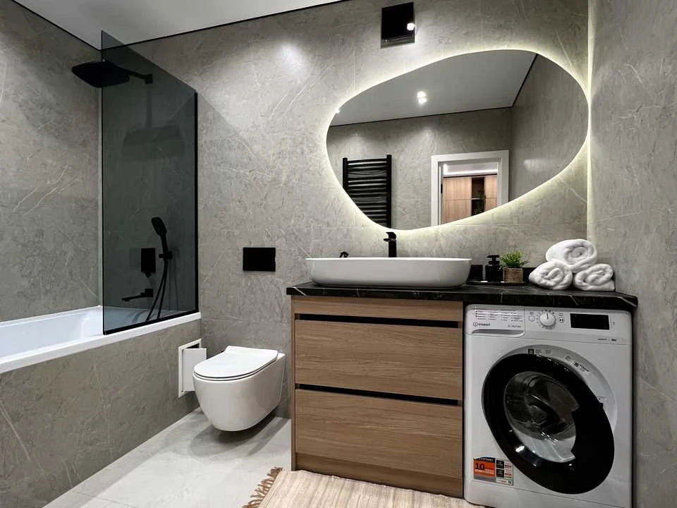 Apartment. Ivano-Frankivsk, Vysochna St.