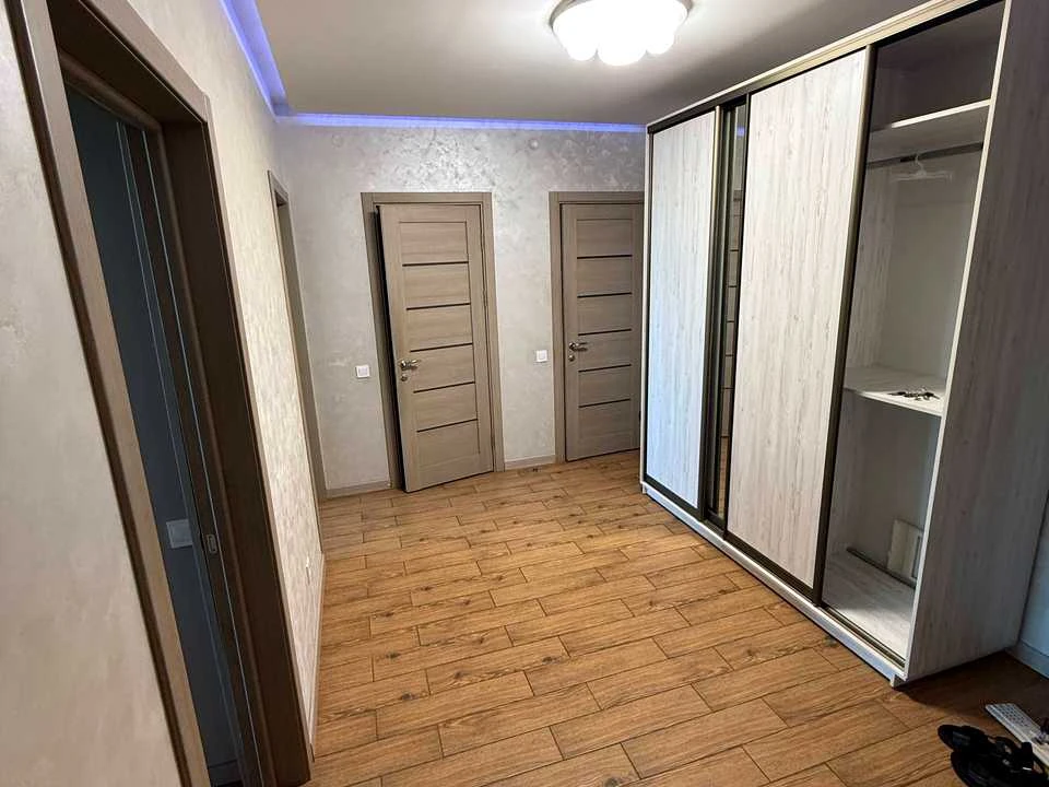 Квартира. Чернівці, Незалежності просп.