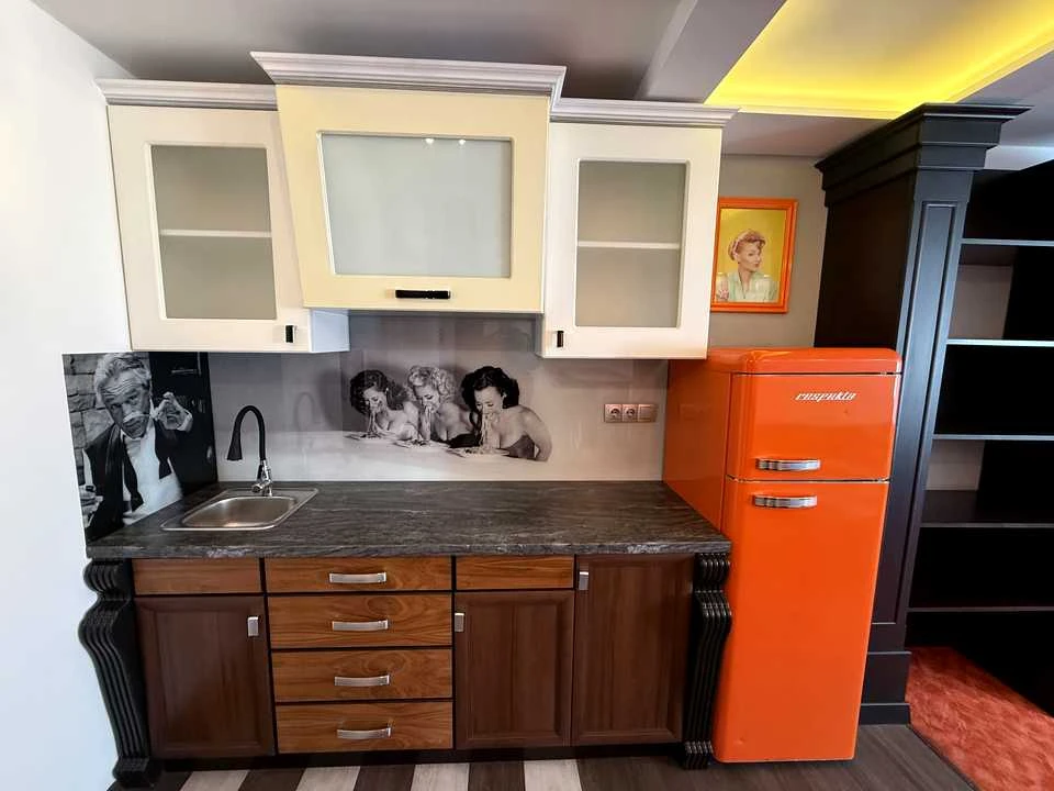 Apartment. Lesi Ukrainky Street, Lviv