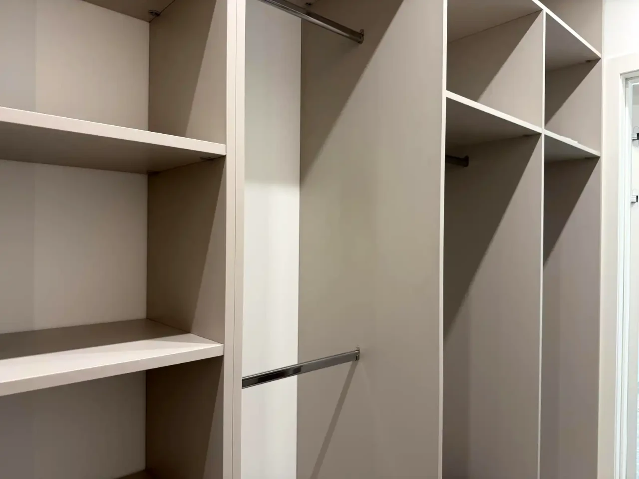 Rent of a 2-room apartment 72 m², floor 13/19