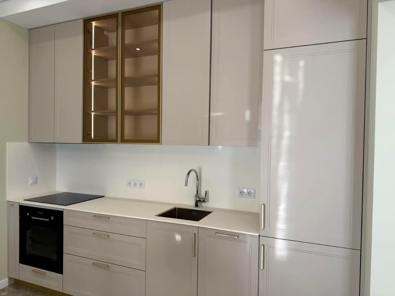 Rent of a 2-room apartment 72 m², floor 13/19