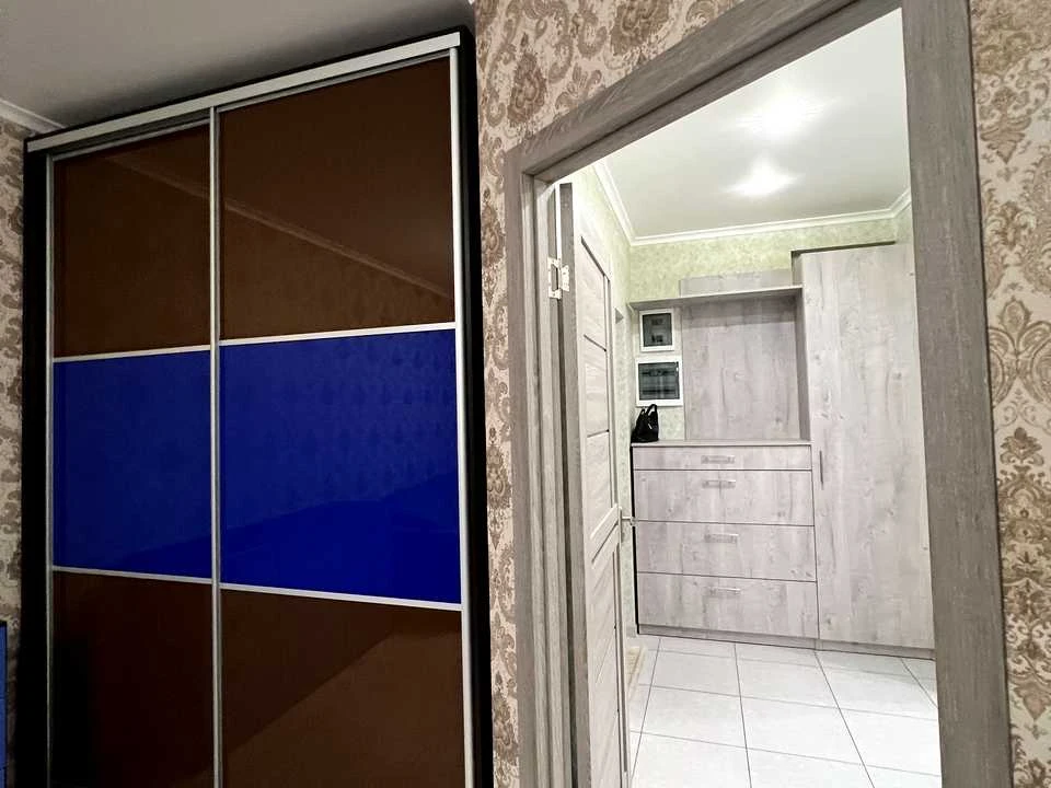Apartment. Dnipro, Kobsarya Blvd.