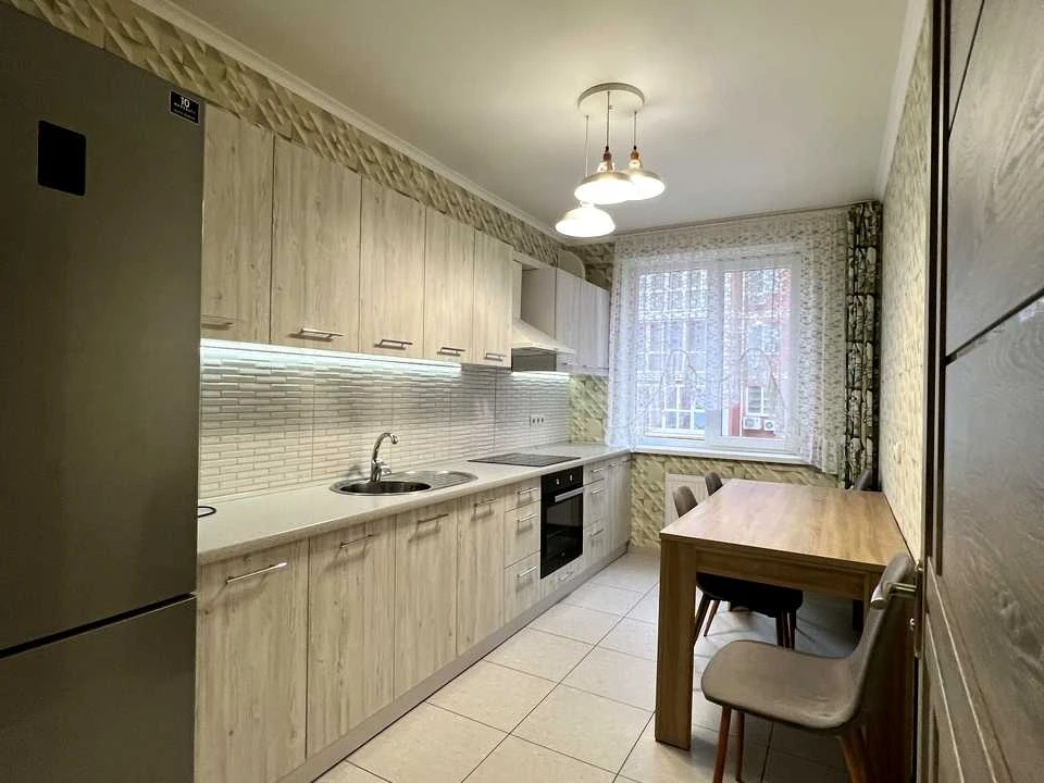Apartment. Dnipro, Kobsarya Blvd.