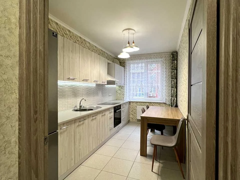 Apartment. Dnipro, Kobsarya Blvd.